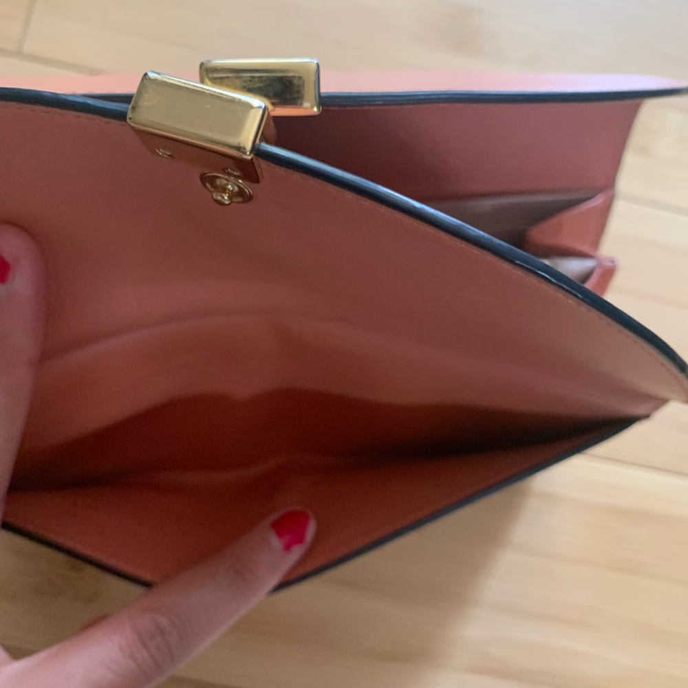 Chloe Wallet - Picture 5 of 9